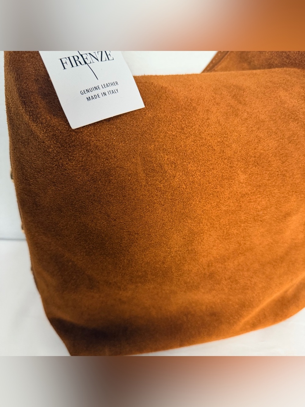 Lilium Firenze Suede Bucket Shoulder Bag in cognac - Picture 4 of 9